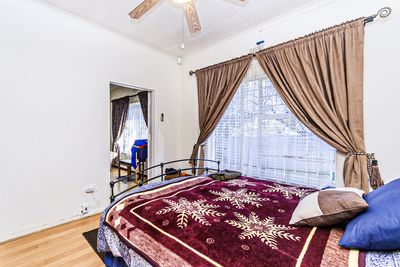 1 Thrush Street — Flatlet
