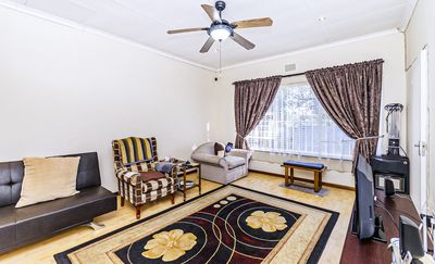 1 Thrush Street — Flatlet