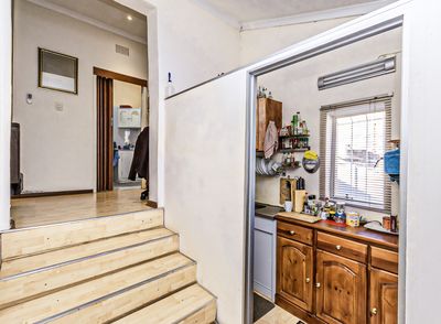 1 Thrush Street — Flatlet