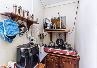 1 Thrush Street — Flatlet