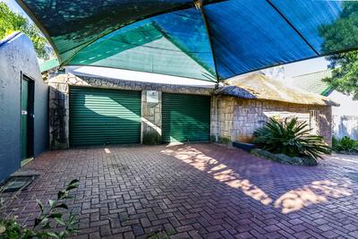 1 Thrush Street — Garage