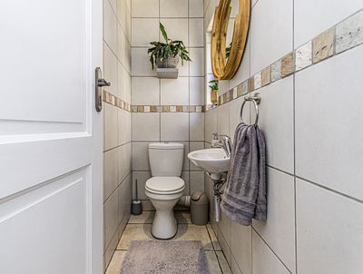 12 Theoschea Estate &mdash; guest toilet