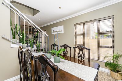 12 Theoschea Estate &mdash; dining area