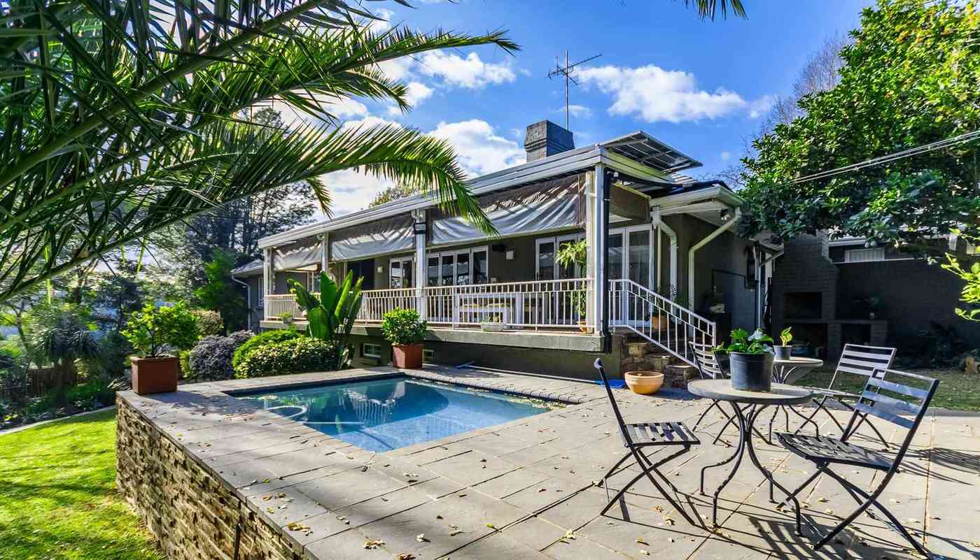 16 Olympus Street, Florida Hills