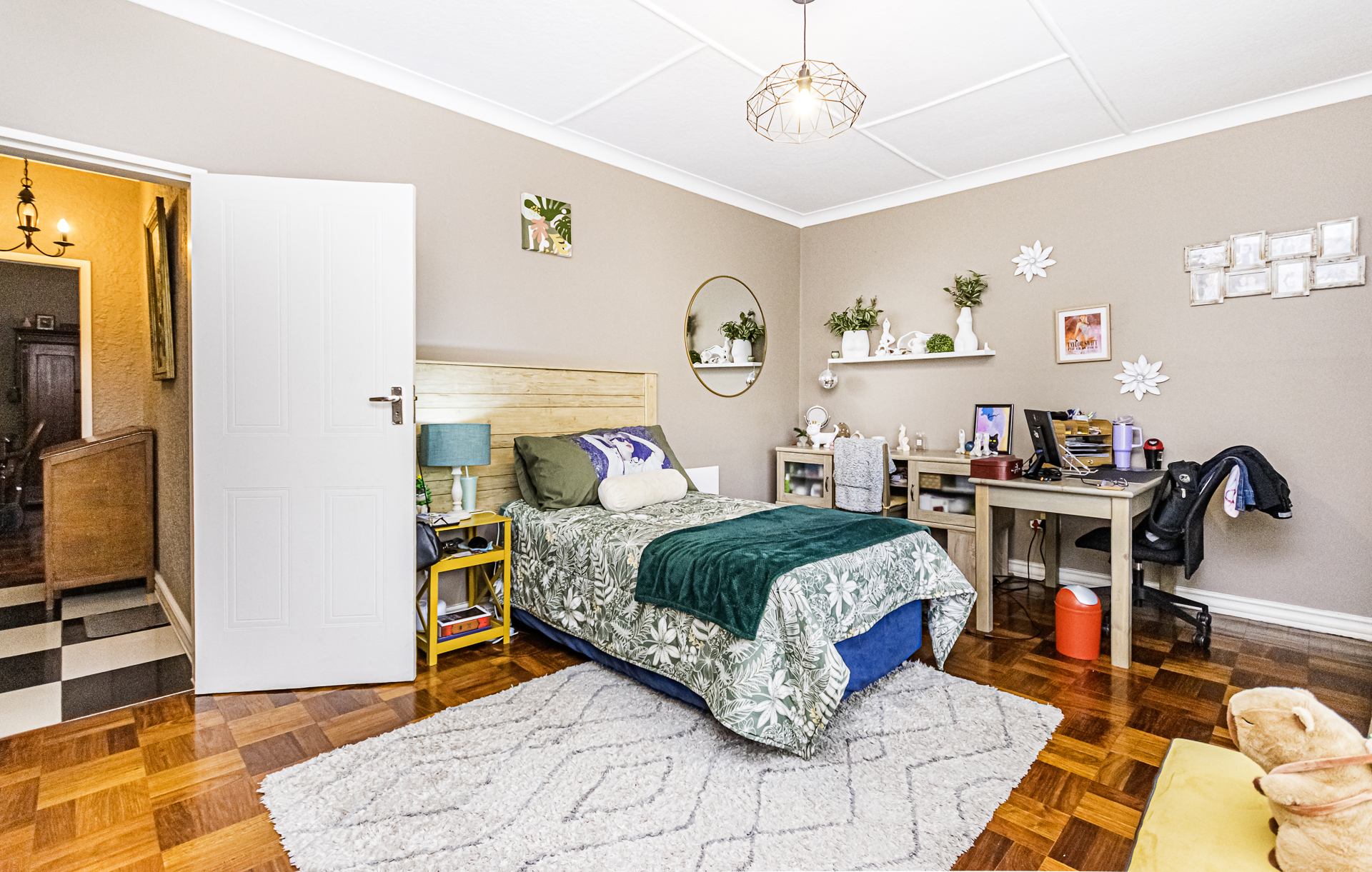 Bedroom with study nook