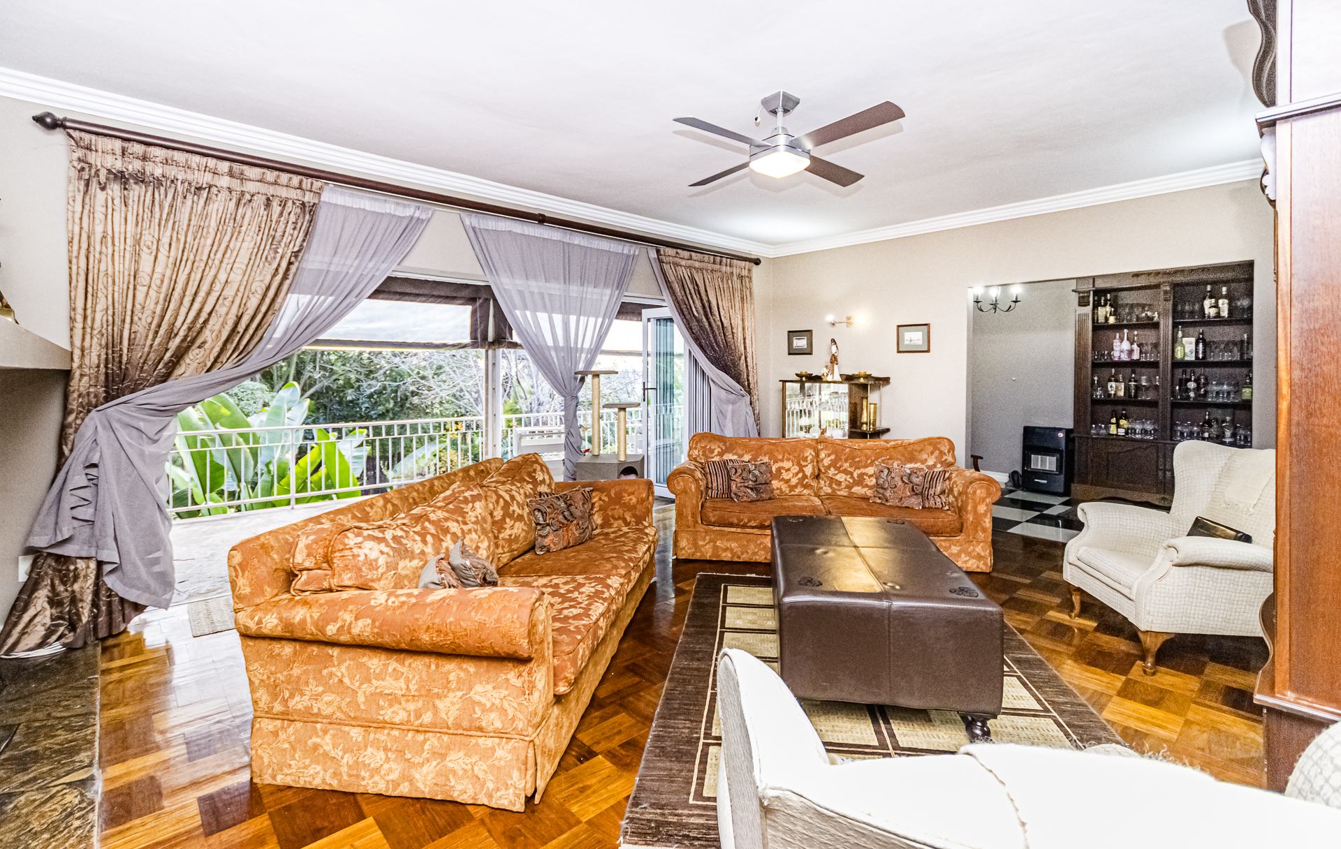 Lounge with garden access