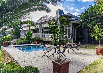 16 Olympus Street — Swimming pool