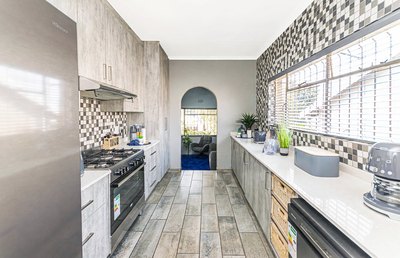 39 Diamant Street &mdash; kitchen
