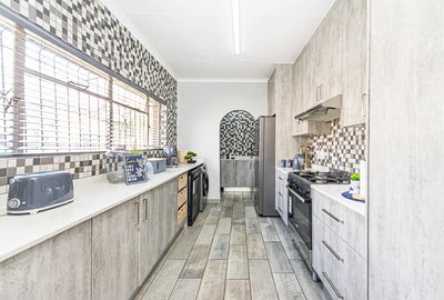 39 Diamant Street &mdash; kitchen