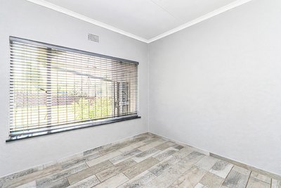 39 Diamant Street &mdash; bedroom