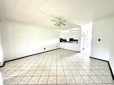 74 Florida Cabanas, Florida &mdash; living room