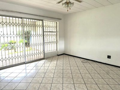 74 Florida Cabanas, Florida &mdash; living room