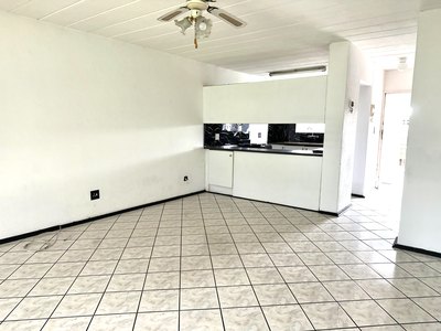 74 Florida Cabanas, Florida &mdash; living room